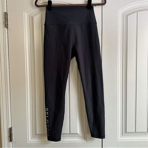 Peloton women’s high waisted leggings gray EUC